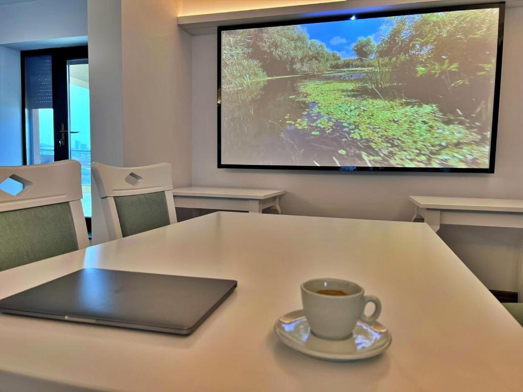 Hotel Condor Tulcea Bagian luar foto
